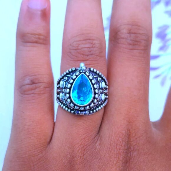 Sterling Jewelry - Blue Topaz Sterling Silver Ring Sz 7.25